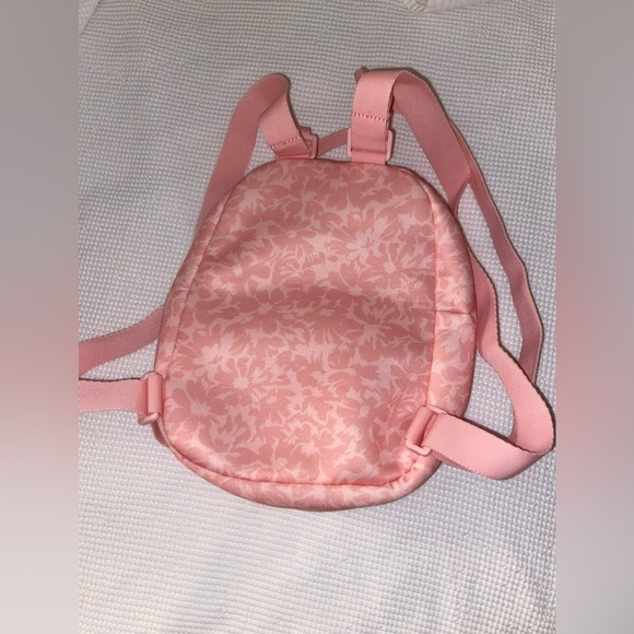 Women’s REEBOK MOLLY MINI BACKPACK in colour pink NWOT - Picture 12 of 16